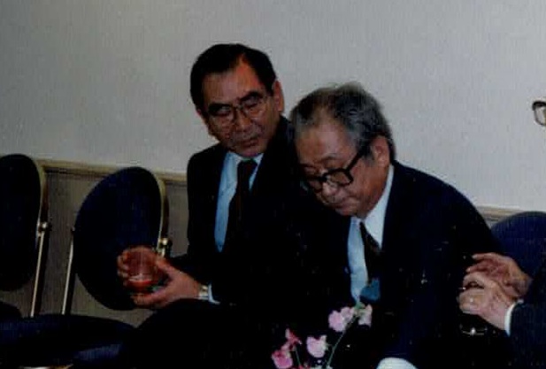 加藤秀俊先生と小松左京（1992年）季刊大林　パーティー3